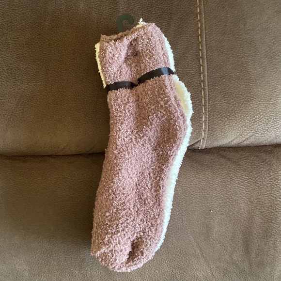 Woman’s plush socks new. - Picture 3 of 8